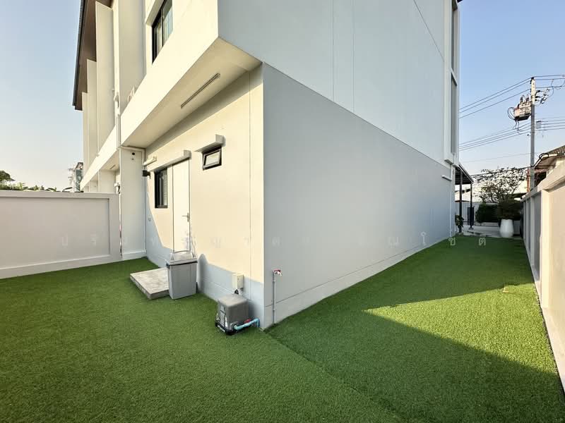 Home Office Satri Witthaya 2-Chokchai 4, Bangkok, Lat Phrao, Lat Phrao, Bangkok, 3 Bedrooms, 300 sqm, Townhouse For Rent, by ปรินทร์ญาดา ชิณโชติ, 500153190 - DDproperty.com