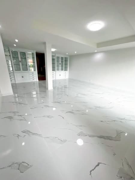 Yenakart Residence, Bangkok, 3 Soi Prasat Suk, Chong Nonsi, Yan Nawa, Bangkok, 6 Bedrooms, 450 sqm, Townhouse For Rent, by คุณลี, 500153196 - DDproperty.com