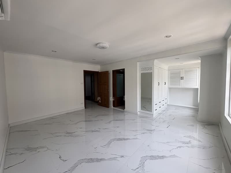Yenakart Residence, Bangkok, 3 Soi Prasat Suk, Chong Nonsi, Yan Nawa, Bangkok, 10+ Bedrooms, 450 sqm, Townhouse For Rent, by คุณลี, 500153196 - DDproperty.com