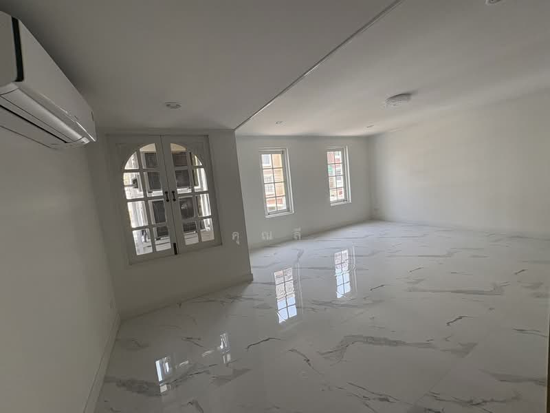 Yenakart Residence, Bangkok, 3 Soi Prasat Suk, Chong Nonsi, Yan Nawa, Bangkok, 10+ Bedrooms, 450 sqm, Townhouse For Rent, by คุณลี, 500153196 - DDproperty.com