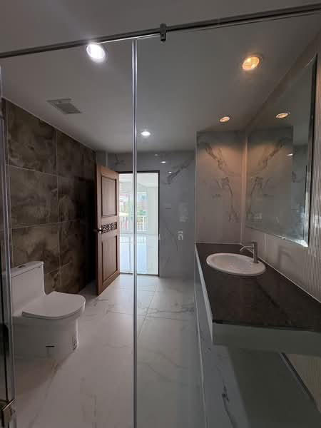Yenakart Residence, Bangkok, 3 Soi Prasat Suk, Chong Nonsi, Yan Nawa, Bangkok, 10+ Bedrooms, 450 sqm, Townhouse For Rent, by คุณลี, 500153196 - DDproperty.com