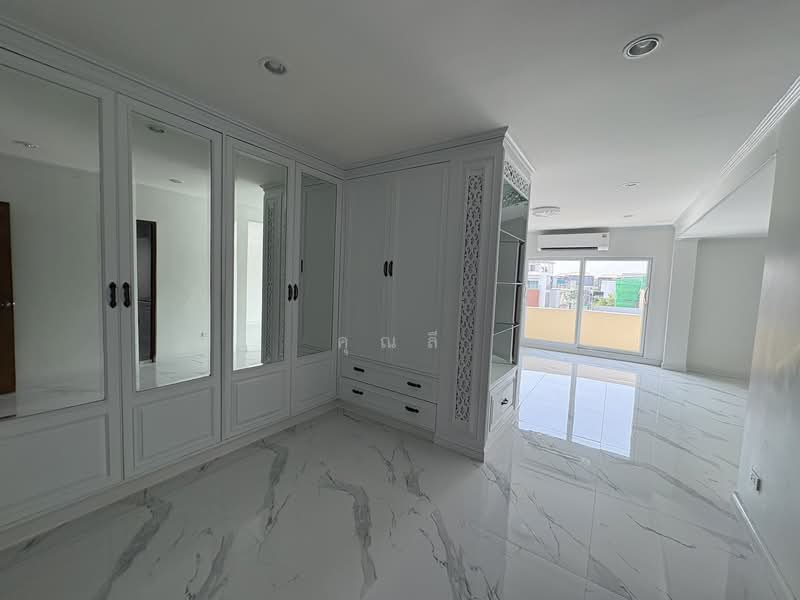 Yenakart Residence, Bangkok, 3 Soi Prasat Suk, Chong Nonsi, Yan Nawa, Bangkok, 10+ Bedrooms, 450 sqm, Townhouse For Rent, by คุณลี, 500153196 - DDproperty.com