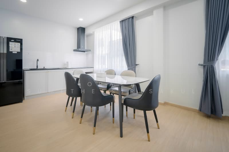 4-BR Townhouse, Bangkok, Thung Wat Don, Sathon, Bangkok, 4 Bedrooms, 382 sqm, Townhouse For Sale, by Orapa Sumetheesirisakul, 500153221 - DDproperty.com