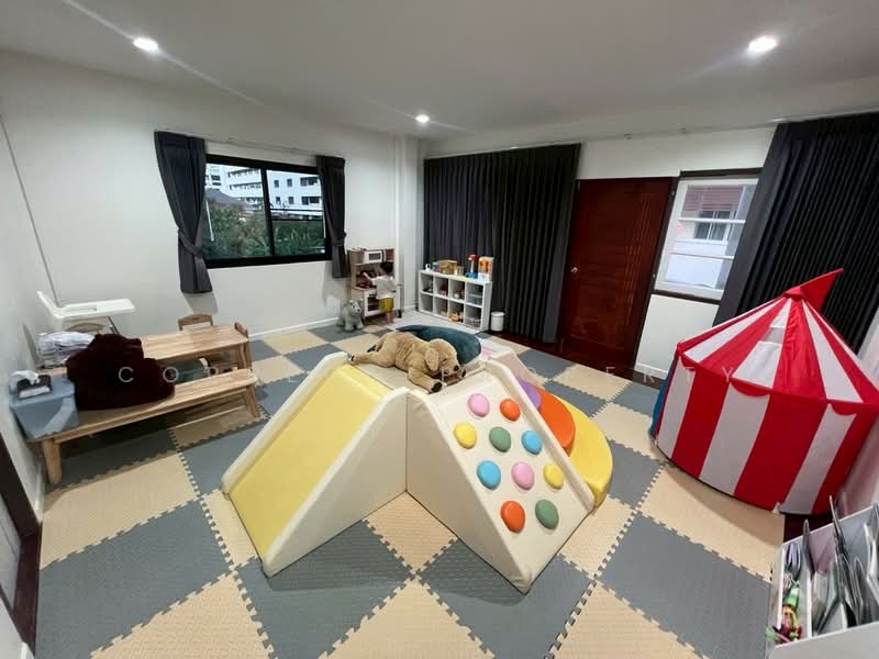 ทาวน์โฮมหลังมุมแต่งครบ ลาดพร้าว 15, Bangkok, Lat Phrao, Lat Phrao, Bangkok, 3 Bedrooms, 200 sqm, Townhouse For Rent, by Correct Property, 500153245 - DDproperty.com