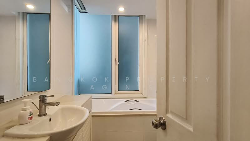 Siri Residence, Bangkok, 21 Soi Sukhumvit 24, Khong Tan, Khlong Toei, Bangkok, 1 Bedroom, 60 sqm, Condo For Rent, by BANGKOK PROPERTY AGENTS, 500153271 - DDproperty.com