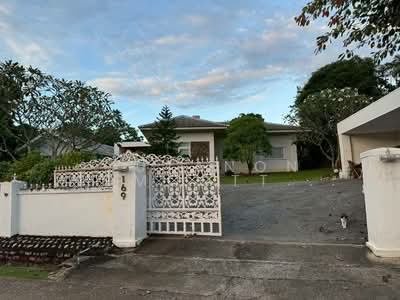 ขาย - ขายบ้านเดี่ยวชั้นเดียว พื้นที่กว้าง อยู่สบาย อำเภอเมืองเชียงราย จังหวัดเชียงราย, เชียงราย