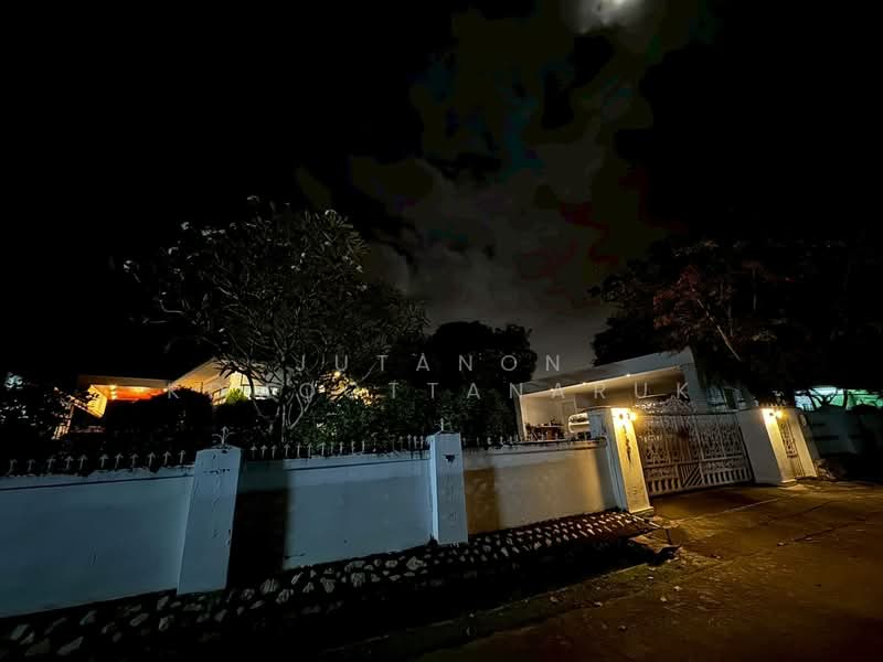 ขาย - ขายบ้านเดี่ยวชั้นเดียว พื้นที่กว้าง อยู่สบาย อำเภอเมืองเชียงราย จังหวัดเชียงราย, เชียงราย