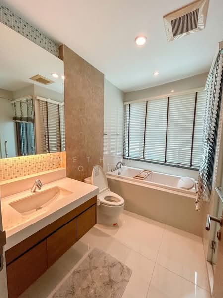 Bright Sukhumvit 24, Bangkok, Sukhumvit 24 Alley, Khong Tan, Khlong Toei, Bangkok, 1 Bedroom, 70 sqm, Condo For Rent, by Methanee Onrat, 500153302 - DDproperty.com