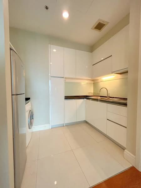 Bright Sukhumvit 24, Bangkok, Sukhumvit 24 Alley, Khong Tan, Khlong Toei, Bangkok, 1 Bedroom, 70 sqm, Condo For Rent, by Methanee Onrat, 500153302 - DDproperty.com