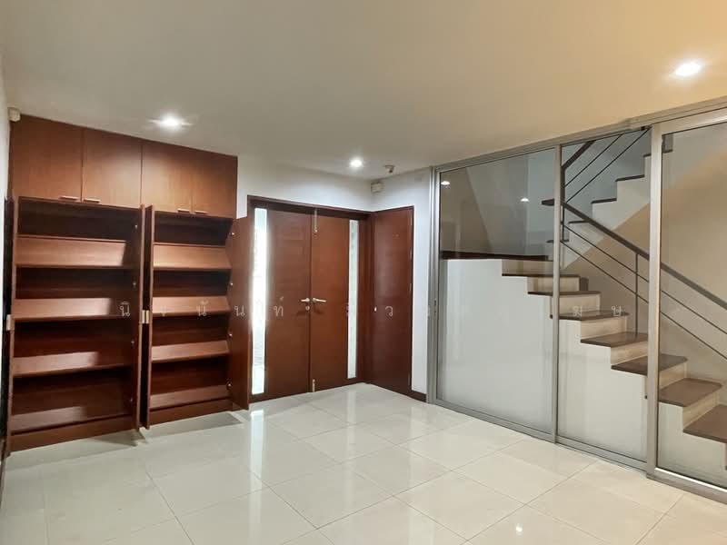 ขายทาวน์โฮม 4 ชั้น ในซอยเอ็มควอเทียร์ BTS พร้อมพงษ์, กรุงเทพ, สุขุมวิท, คลองตันเหนือ, วัฒนา, กรุงเทพ, 400 ตร.ม., ทาวน์เฮ้าส์ ขาย, โดย ชนิจนันท์ มีวงศ์อุโฆษ, 500153314 - DDproperty.com