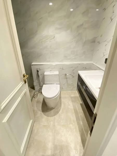 All Seasons Mansion, Bangkok, Soi Ruamrudee, Wireless Road, Lumphini, Pathum Wan, Bangkok, 3 Bedrooms, 178 sqm, Condo For Rent, by Bangkok Residential, 500153317 - DDproperty.com