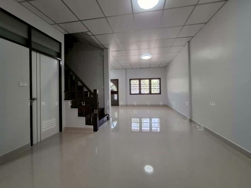 บ้านแหวนยอด 2 ซ.ลำลูกกา 21 แยก 9 ถนนลำลูกกา ตำบลคูคต อำเภอลำลูกกา จังหวัดปทุมธานี, ปทุมธานี, ลำลูกกา, คูคต, ลำลูกกา, ปทุมธานี, 72 ตร.ม., ทาวน์เฮ้าส์ ขาย, โดย ภัทรนัน อิศรางกูร ณ อยุธยา, 500153318 - DDproperty.com