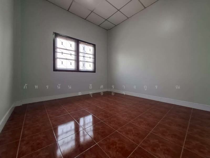 บ้านแหวนยอด 2 ซ.ลำลูกกา 21 แยก 9 ถนนลำลูกกา ตำบลคูคต อำเภอลำลูกกา จังหวัดปทุมธานี, ปทุมธานี, ลำลูกกา, คูคต, ลำลูกกา, ปทุมธานี, 72 ตร.ม., ทาวน์เฮ้าส์ ขาย, โดย ภัทรนัน อิศรางกูร ณ อยุธยา, 500153318 - DDproperty.com