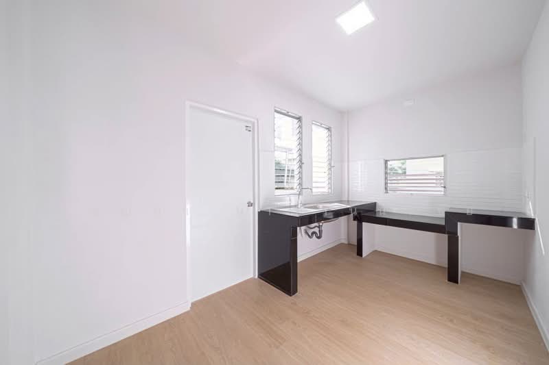 ชลลดา สุวรรณภูมิ, Samut Prakan, ลาดกระบัง 54, Srisa Chorakhe Noi, Bang Sao Thong, Samut Prakan, 3 Bedrooms, 158 sqm, Single Detached House For Sale, by ปุณณภา นารานนทชัย, 500153334 - DDproperty.com