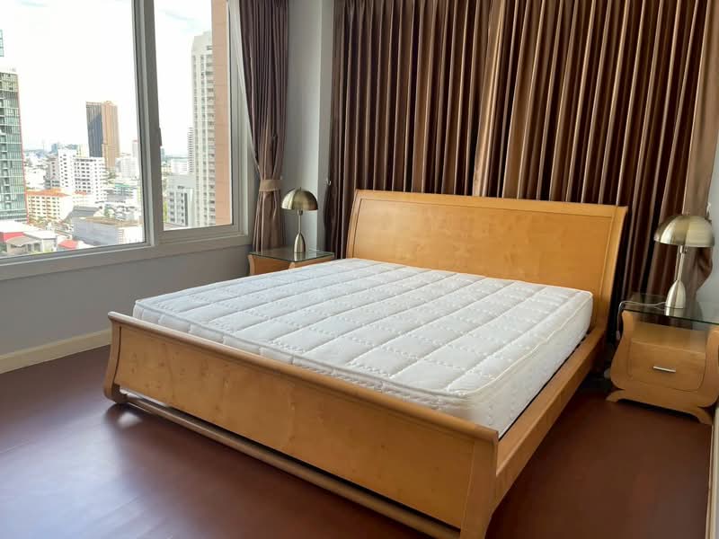 Siri Residence, Bangkok, 21 Soi Sukhumvit 24, Khong Tan, Khlong Toei, Bangkok, 2 Bedrooms, 120 sqm, Condo For Rent, by Nakarin  Sookpaiboon, 500153337 - DDproperty.com