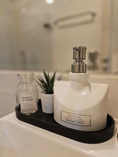 The Complete Narathiwat, Bangkok, 9 Naradhiwas Rajanagarindra Rd, Chong Nonsi, Yan Nawa, Bangkok, 1 Bedroom, 35 sqm, Condo For Rent, by TREBA - Ratthanatorn, 500153350 - DDproperty.com