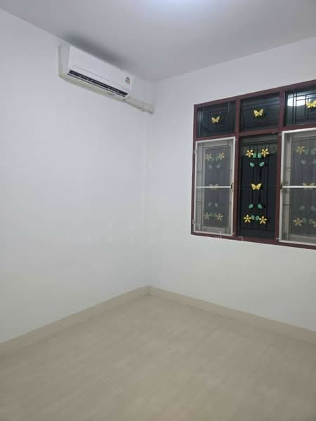 หมู่บ้านมัณฑกานต์ ลำลูกกา คลองสี่, Pathum Thani, Lat Sawai, Lam Luk Ka, Pathum Thani, 3 Bedrooms, 124 sqm, Townhouse For Sale, by Chantra Wongyaofa, 500153365 - DDproperty.com