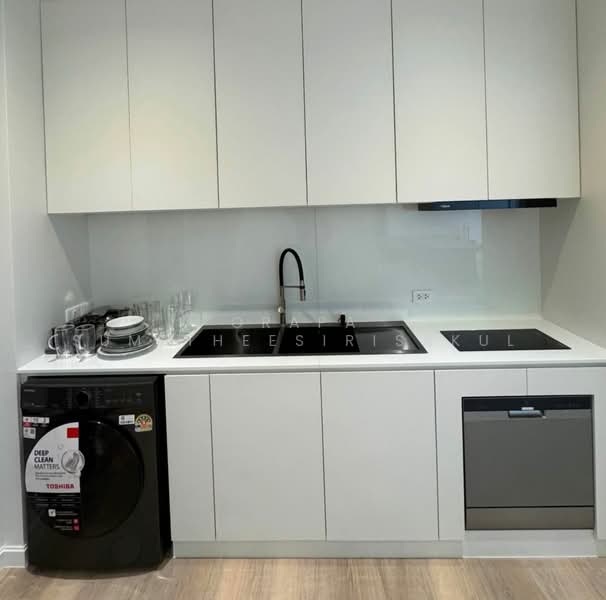 Baan Klang Krung Siam-Pathumwan, Bangkok, Petchburi Road, Thanon Phetchaburi, Ratchathewi, Bangkok, 2 Bedrooms, 97 sqm, Condo For Rent, by Orapa Sumetheesirisakul, 500153381 - DDproperty.com