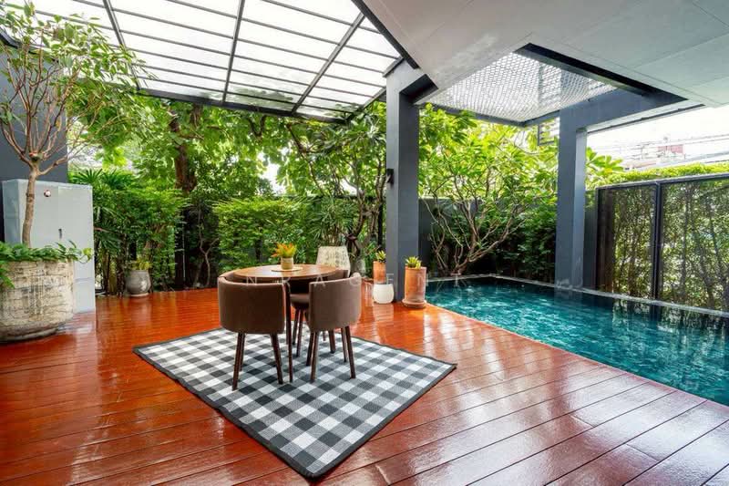 บ้านเดี่ยว Pool Villa at Sukhumvit 71, กรุงเทพ, คลองตันเหนือ, วัฒนา, กรุงเทพ, 736 ตร.ม., บ้านเดี่ยว ขาย, โดย NRagent, 500153501 - DDproperty.com