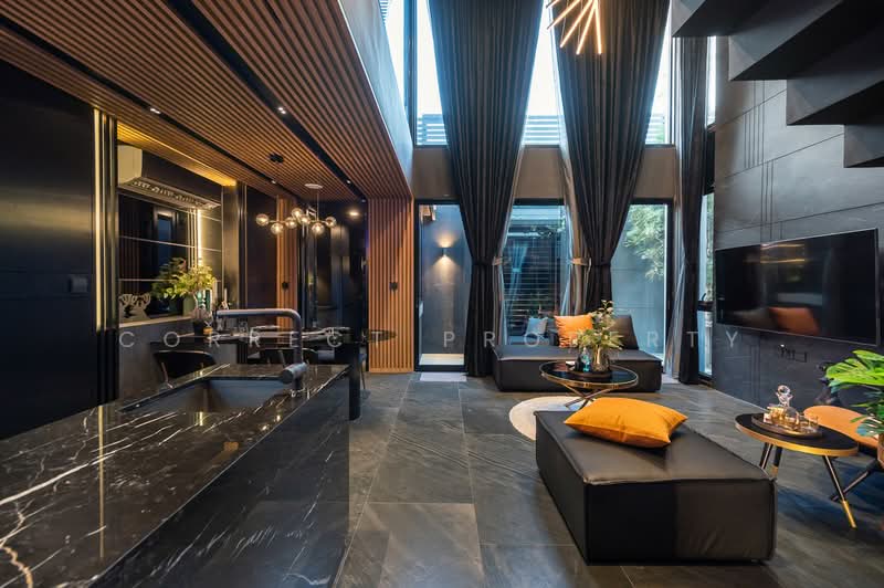 ทาวน์โฮม 3.5 ชั้น ใจกลางรัชดา, Bangkok, Din Daeng, Din Daeng, Bangkok, 3 Bedrooms, 234 sqm, Townhouse For Rent, by Correct Property, 500153522 - DDproperty.com