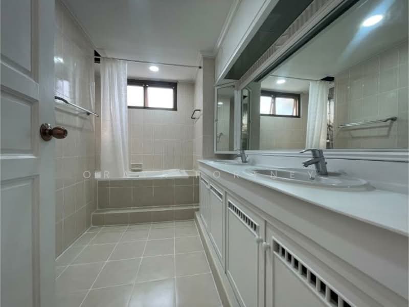 Charan Tower Residences by Aspira, Bangkok, 19 Soi Sukhumvit 43, Khlong Tan Nua, Watthana, Bangkok, 4 Bedrooms, 320 sqm, Apartment For Rent, by Oraya Fortney, 500153537 - DDproperty.com