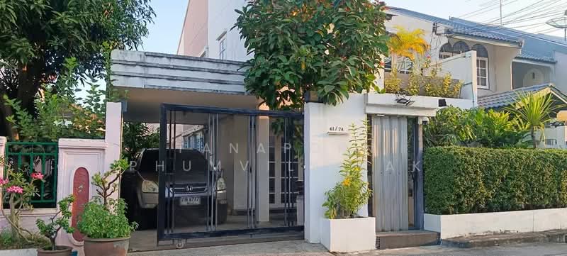 ทาวน์เฮ้าส์ 5-ห้องนอน, กรุงเทพ, นวมินทร์, บึงกุ่ม, กรุงเทพ, 200 ตร.ม., ทาวน์เฮ้าส์ ขาย, โดย Tanaporn Phumvilairak, 500153541 - DDproperty.com