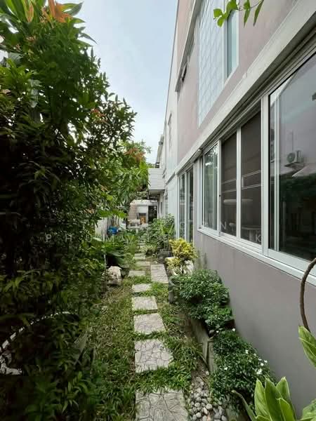 5-BR Townhouse, Bangkok, Nawamin, Bueng Kum, Bangkok, 5 Bedrooms, 200 sqm, Townhouse For Sale, by Tanaporn Phumvilairak, 500153541 - DDproperty.com