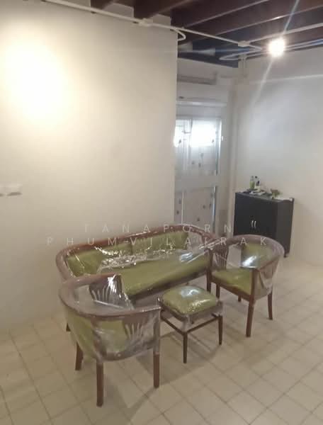 บ้าน 4-ห้องนอน, กรุงเทพ, คลองจั่น, บางกะปิ, กรุงเทพ, 160 ตร.ม., บ้านเดี่ยว ขาย, โดย Tanaporn Phumvilairak, 500153560 - DDproperty.com