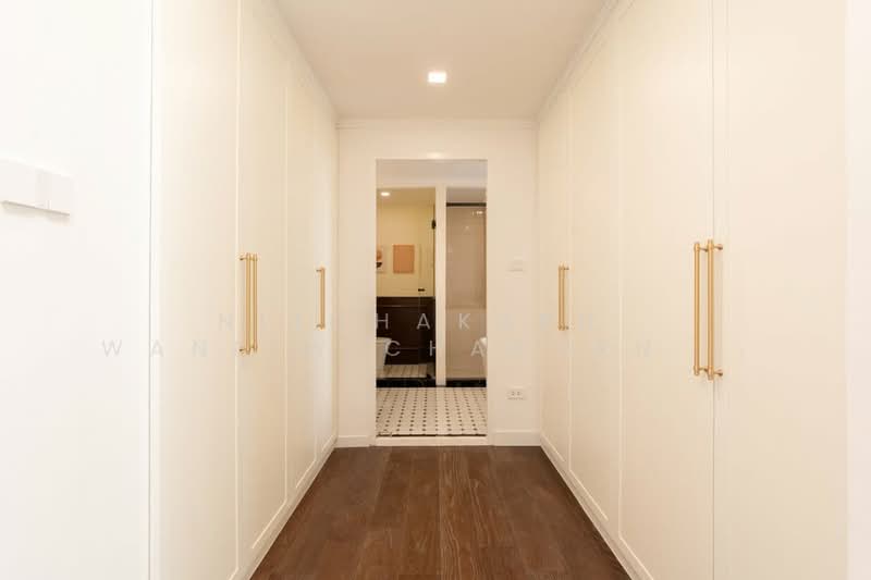 Supalai Place Sukhumvit 39, Bangkok, 175-179 Soi Sukhumvit 39 Sukhumvit Road, Khlong Tan Nua, Watthana, Bangkok, 4 Bedrooms, 338 sqm, Condo For Sale, by Nitchakarn  Wanitwichakornkit , 500153567 - DDproperty.com