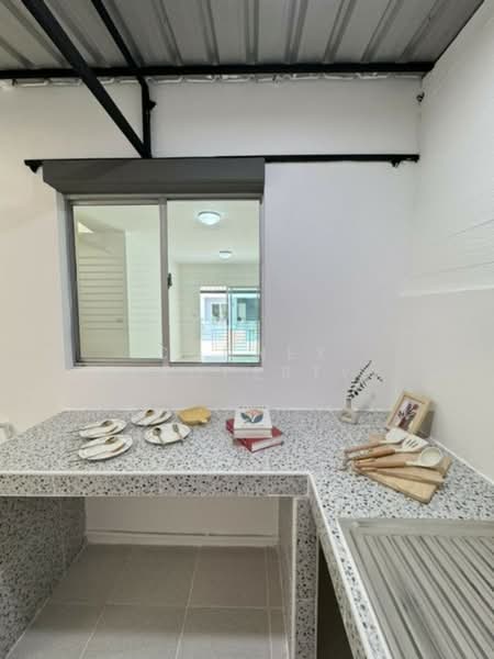 Habitown Nest : ฮาบิทาวน์ เนสท์, กรุงเทพ, ถนนวงแหวนรอบนอกกรุงเทพมหานครฝั่งใต้, ท่าข้าม, บางขุนเทียน, กรุงเทพ, 105 ตร.ม., ทาวน์เฮ้าส์ ขาย, โดย Connex Property, 500153641 - DDproperty.com