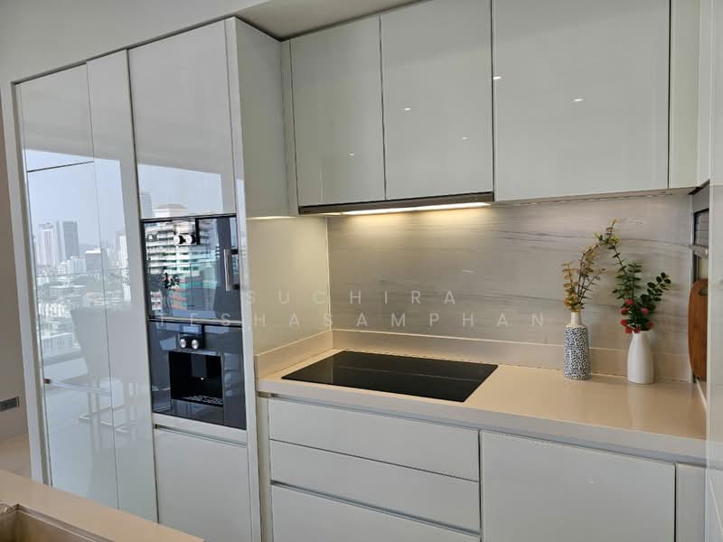 Vittorio 39, Bangkok, 8 Sukhumvit, Khlong Tan Nua, Watthana, Bangkok, 2 Bedrooms, 137 sqm, Condo For Rent, by Suchira Teshasamphan, 500153676 - DDproperty.com