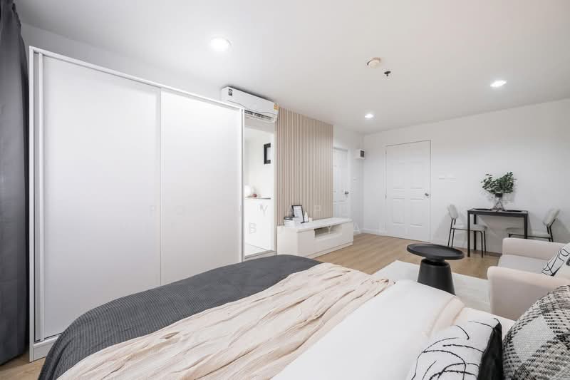 Lumpini Place Pinklao, Bangkok, 28 Borommaratchachonnani Road, Bang Bamru, Bang Phlat, Bangkok, Studio, 30 sqm, Condo For Sale, by Poonyaporn Veerabulyarit, 500153717 - DDproperty.com