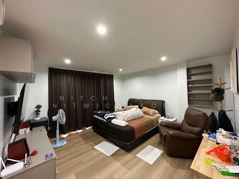 4-BR Townhouse, Bangkok, Samae Dam, Bang Khun Thian, Bangkok, 4 Bedrooms, 325 sqm, Townhouse For Sale, by Nitchakarn Wanitwichakornkit , 500153723 - DDproperty.com