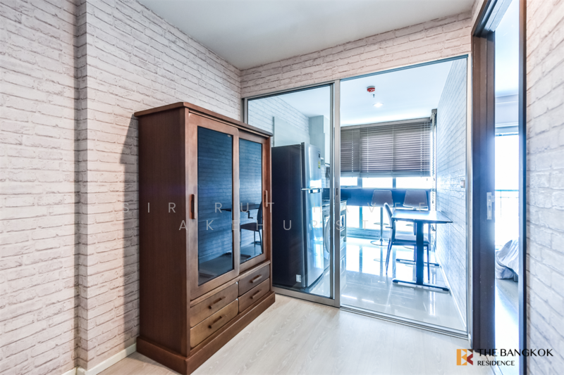 Rhythm Sathorn-Narathiwas, Bangkok, 651 Naradhiwas Rajanagarindra Road, Thung Maha Mek, Sathon, Bangkok, 1 Bedroom, 38 sqm, Condo For Sale, by Sirirut Havee Akehurst, 500153732 - DDproperty.com