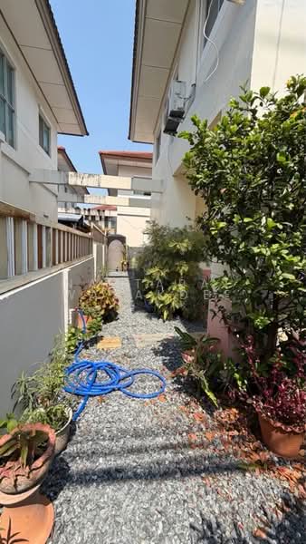 For Sale - พร้อมพัฒน์2, Bangkok