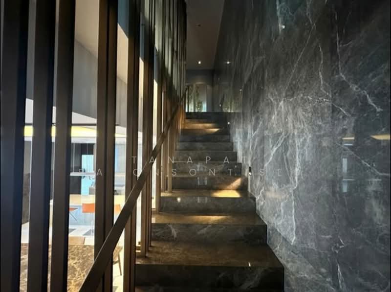 Hyde Sukhumvit 13 : ไฮด์ สุขุมวิท 13, กรุงเทพ, 13 ซอยสุขุมวิท 13, คลองเตยเหนือ, วัฒนา, กรุงเทพ, 432 ตร.ม., คอนโด ขาย, โดย Tanapat Sakonsontised, 500153780 - DDproperty.com