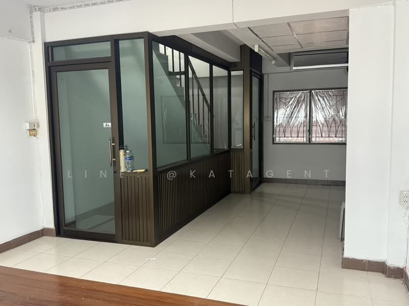 Commercial Building Watcharapol, Bangkok, วัชรพล, Khlong Tanon, Sai Mai, Bangkok, , 250 sqm, Shophouse For Sale, by Line: mooprasit, 500153781 - DDproperty.com