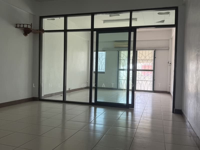 Commercial Building Watcharapol, Bangkok, วัชรพล, Khlong Tanon, Sai Mai, Bangkok, , 250 sqm, Shophouse For Sale, by Line: mooprasit, 500153781 - DDproperty.com