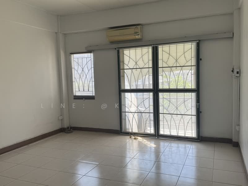 Commercial Building Watcharapol, Bangkok, วัชรพล, Khlong Tanon, Sai Mai, Bangkok, , 250 sqm, Shophouse For Sale, by Line: mooprasit, 500153781 - DDproperty.com