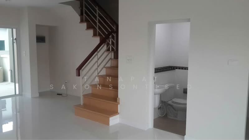 3-BR Townhouse, Bangkok, Bang Kae Nua, Bang Khae, Bangkok, 3 Bedrooms, 204 sqm, Townhouse For Sale, by Tanapat Sakonsontised, 500153795 - DDproperty.com