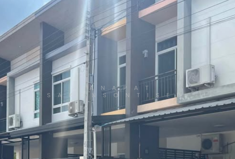 3-BR Townhouse, Bangkok, Bang Kae Nua, Bang Khae, Bangkok, 3 Bedrooms, 204 sqm, Townhouse For Sale, by Tanapat Sakonsontised, 500153795 - DDproperty.com