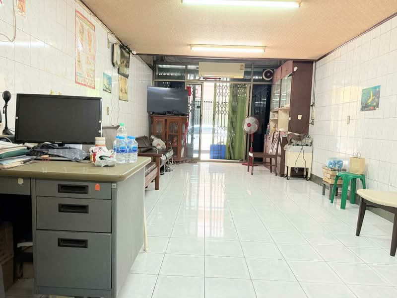 For Sale - ด่วนต่ำกว่าตลาด ขายอาคารพาณิชย์ 3.5 ชั้น + ดาดฟ้า ซอยเจริญนคร 30/2, Bangkok