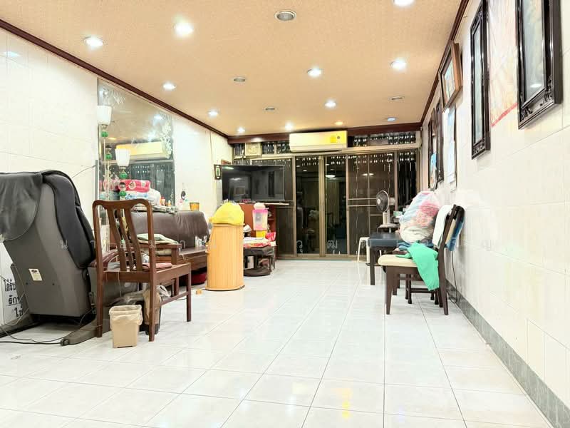 For Sale - ด่วนต่ำกว่าตลาด ขายอาคารพาณิชย์ 3.5 ชั้น + ดาดฟ้า ซอยเจริญนคร 30/2, Bangkok