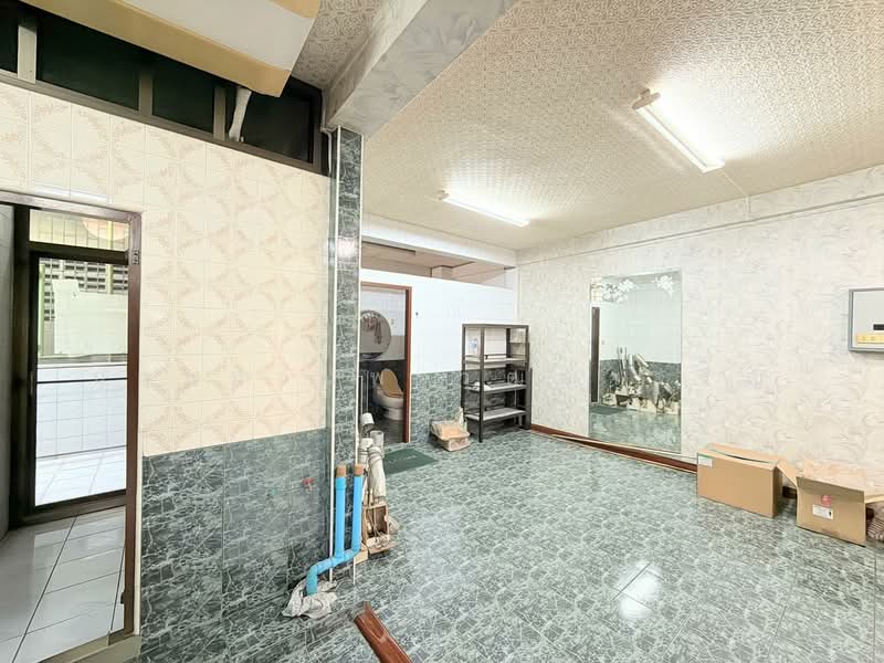 ด่วนต่ำกว่าตลาด ขายอาคารพาณิชย์ 3.5 ชั้น + ดาดฟ้า ซอยเจริญนคร 30/2, กรุงเทพ, เจริญนคร, บางลำภูล่าง, คลองสาน, กรุงเทพ, 394 ตร.ม., ตึกแถว-อาคารพาณิชย์ ขาย, โดย นายมานพ วุฒฒเจริญ, 500153815 - DDproperty.com