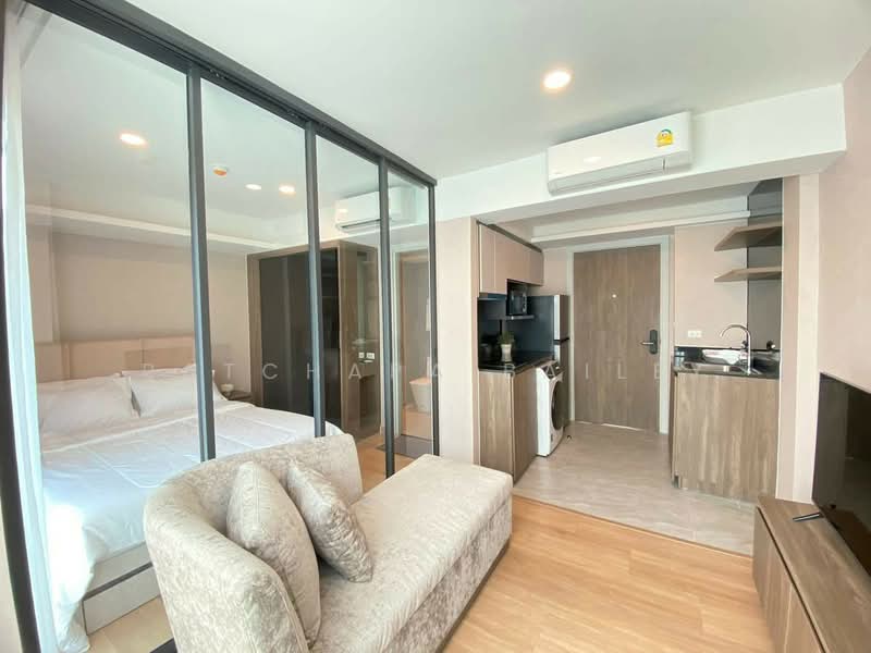 Lloyd Soonvijai-Thonglor, Bangkok, Soi Phetchaburi 47, Phetchaburi Road, Bang Kapi, Huai Khwang, Bangkok, 1 Bedroom, 27 sqm, Condo For Rent, by Ratchapa Bailey, 500153910 - DDproperty.com