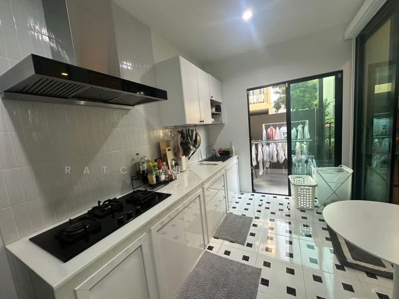 Patio Ratchayothin, Bangkok, Phahonyothin 32, Chan Kasem, Chatuchak, Bangkok, 6 Bedrooms, 267 sqm, Townhouse For Rent, by Ratchapa Bailey, 500153940 - DDproperty.com