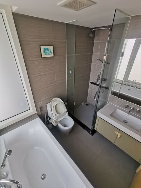Siri At Sukhumvit, Bangkok, 902 Sukhumvit Road, Phra Kanong, Khlong Toei, Bangkok, 2 Bedrooms, 74 sqm, Condo For Rent, by Aom Hatairat, 500154022 - DDproperty.com