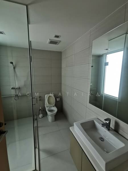 Siri At Sukhumvit, Bangkok, 902 Sukhumvit Road, Phra Kanong, Khlong Toei, Bangkok, 2 Bedrooms, 74 sqm, Condo For Rent, by Aom Hatairat, 500154022 - DDproperty.com