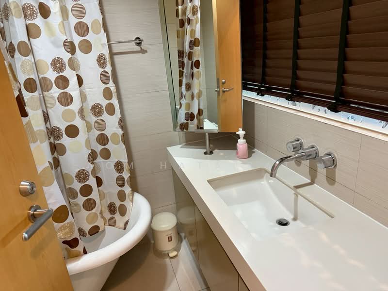 Siri At Sukhumvit, Bangkok, 902 Sukhumvit Road, Phra Kanong, Khlong Toei, Bangkok, 1 Bedroom, 54 sqm, Condo For Rent, by Aom Hatairat, 500154022 - DDproperty.com