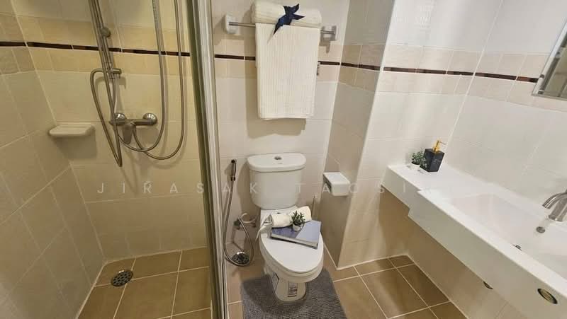 Lumpini Ville Sukhumvit 77, Bangkok, Sukhumvit 77 Road, Suan Luang, Suan Luang, Bangkok, 1 Bedroom, 35 sqm, Condo For Sale, by JIRASAK TAOSIRI, 500154028 - DDproperty.com